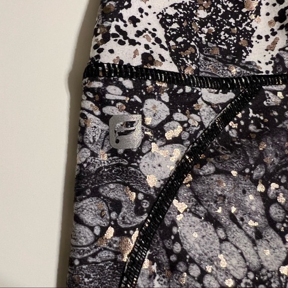Fabletics, Black Marble Legging, Size Small - Picture 5 of 5